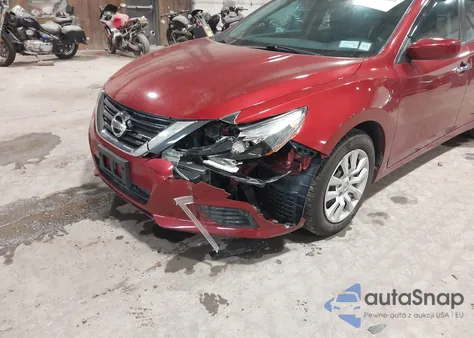 2016 Nissan Altima 2.5 S z USA, uszkodzony, nr VIN 1N4AL3AP4GC136977